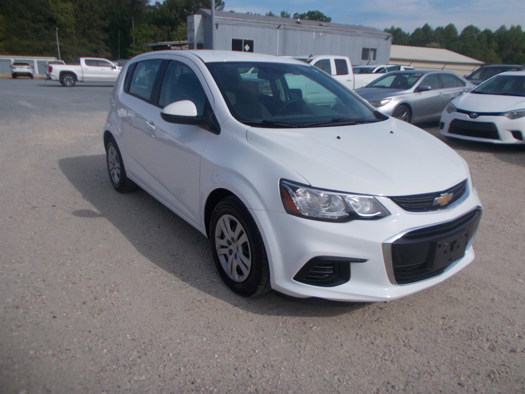 2019 Chevrolet Sonic 1FL