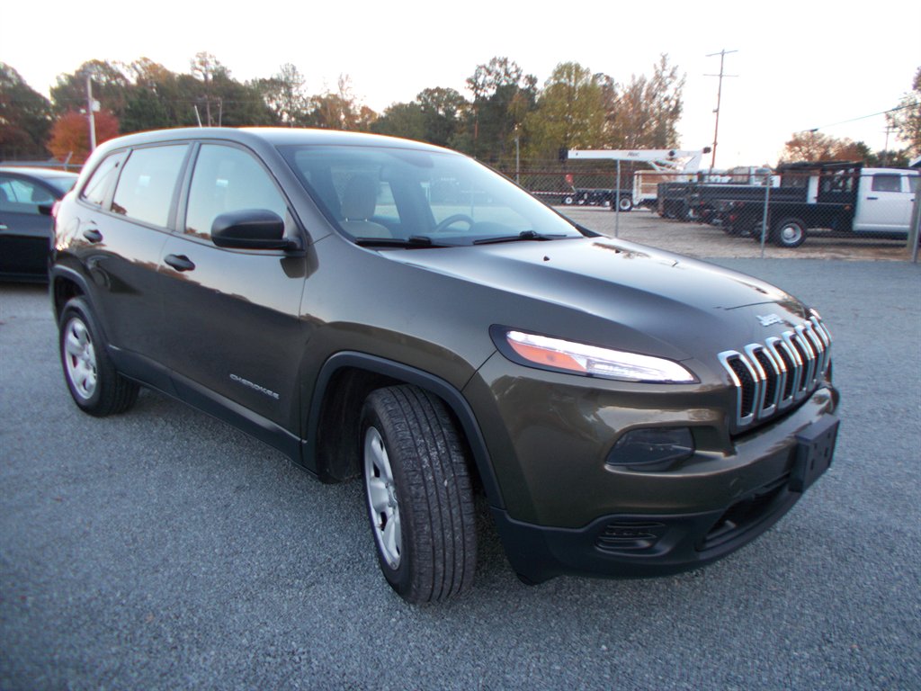 2015 Jeep Cherokee Sport