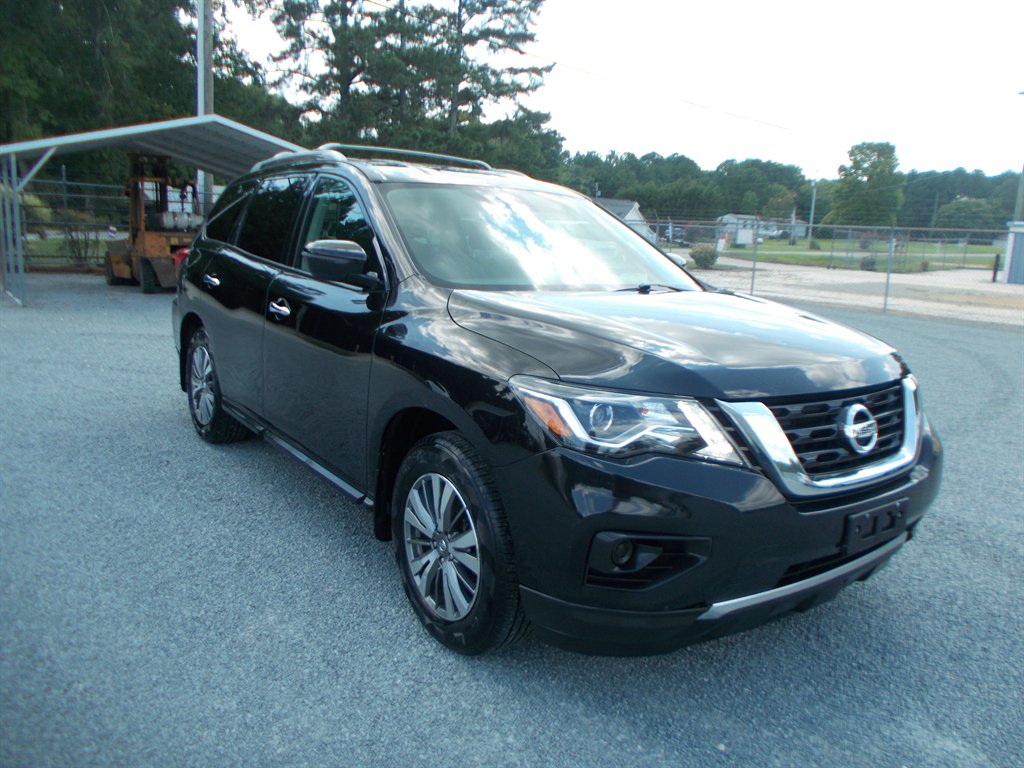 2020 Nissan Pathfinder